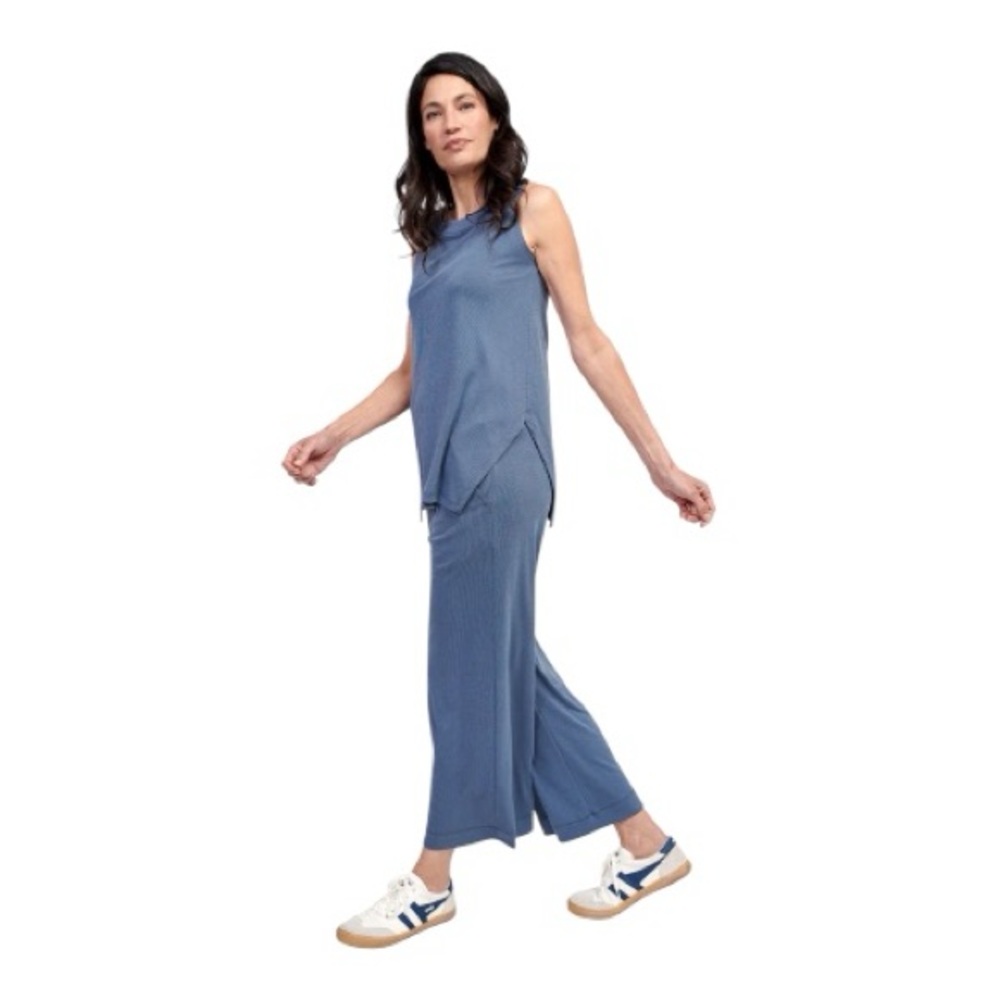 New Alembika Essential Cutaway Tank Top Blue Mist Ribbed Knit Size 6 (US 16–18)